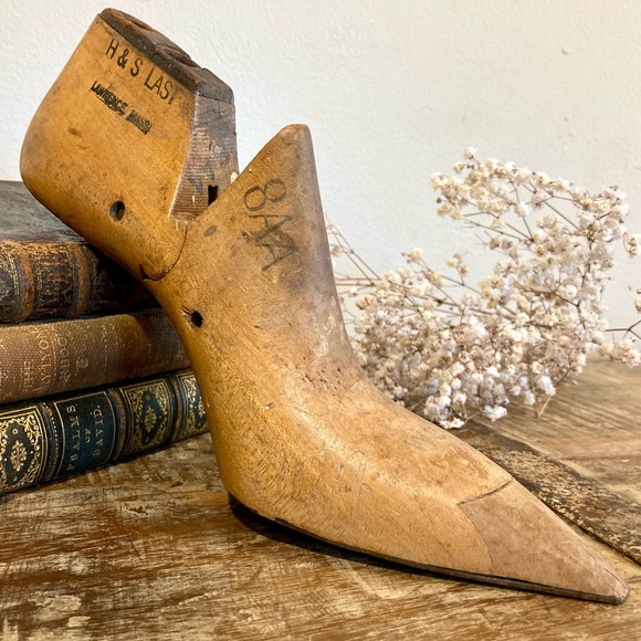 Vintage Other - Vintage Wood & Metal Cobbler Tool Shoe Last Size 8AA H&S Last Lawrence Mass